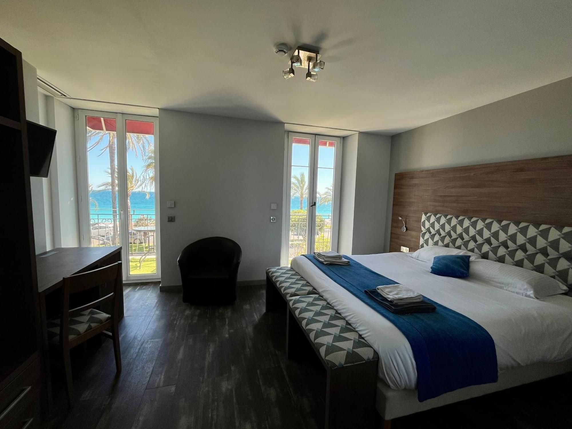 Hotel Flots D'Azur Promenade Des Anglais Nice Room photo